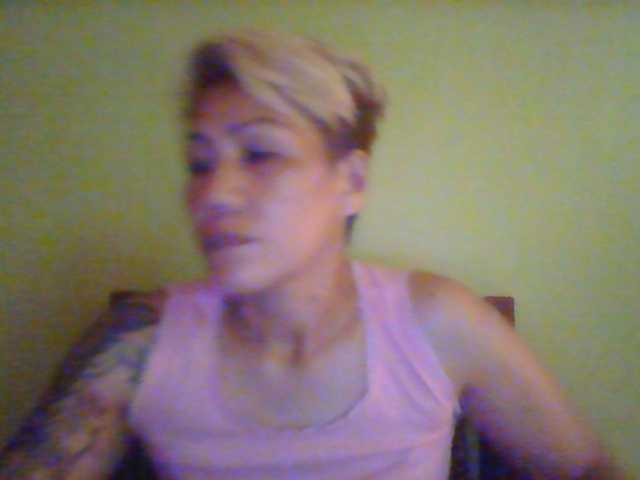 Rarra — live female cam
