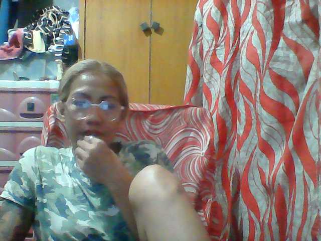 Rarra live cam on BongaCams