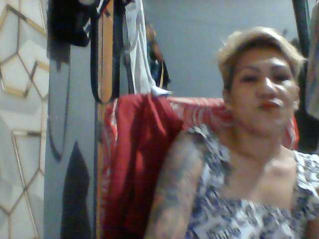 Rarra live cam on BongaCams