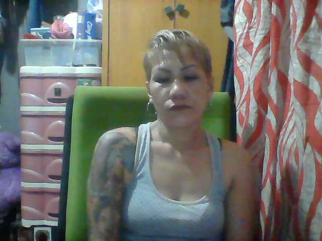 Rarra live cam on BongaCams