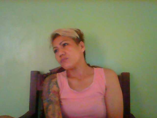 Rarra — live female cam