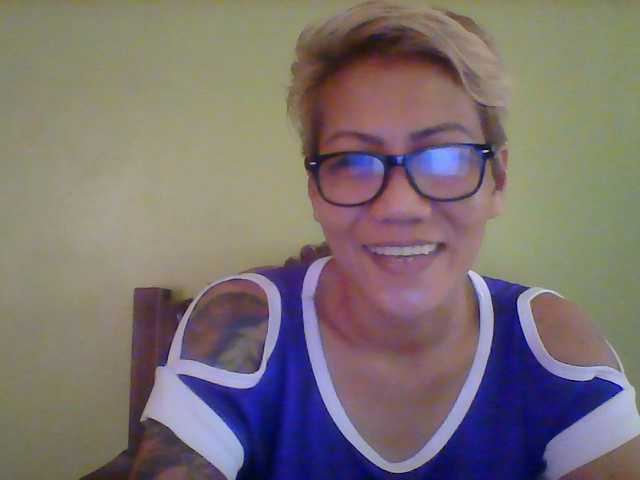 Rarra live cam on BongaCams
