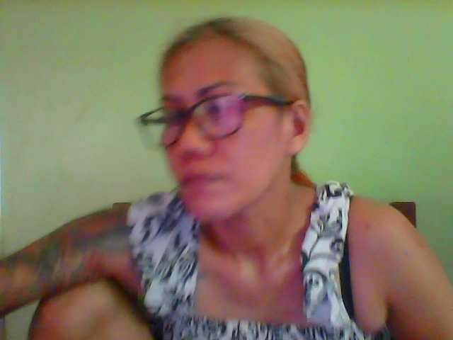 Rarra live cam on BongaCams