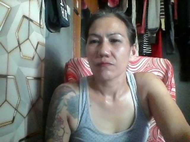 Rarra live cam on BongaCams