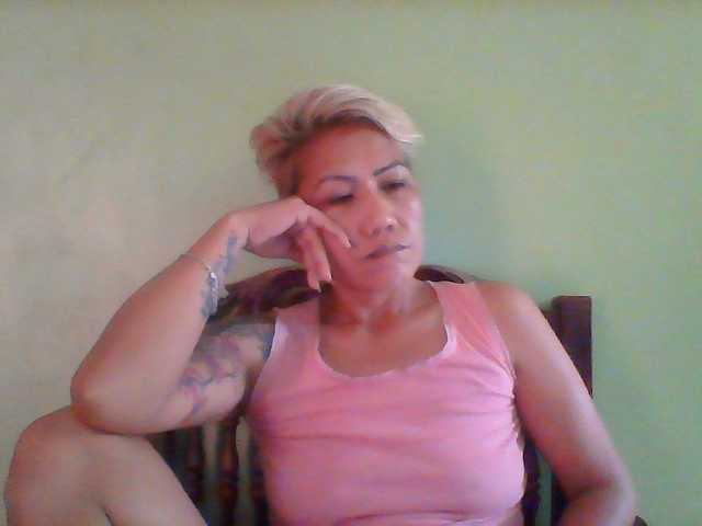 Rarra live cam on BongaCams