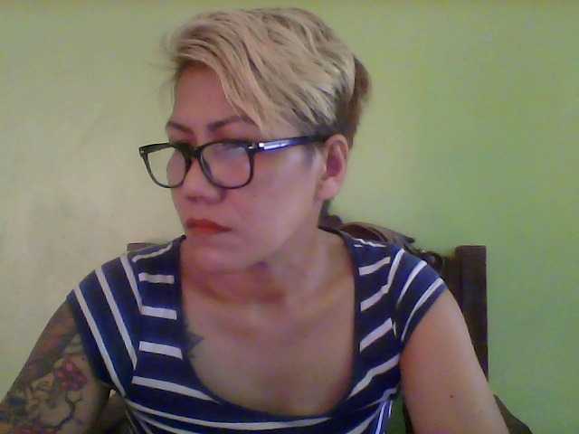 Rarra live cam on BongaCams