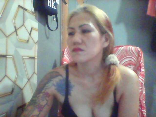 Rarra live cam on BongaCams