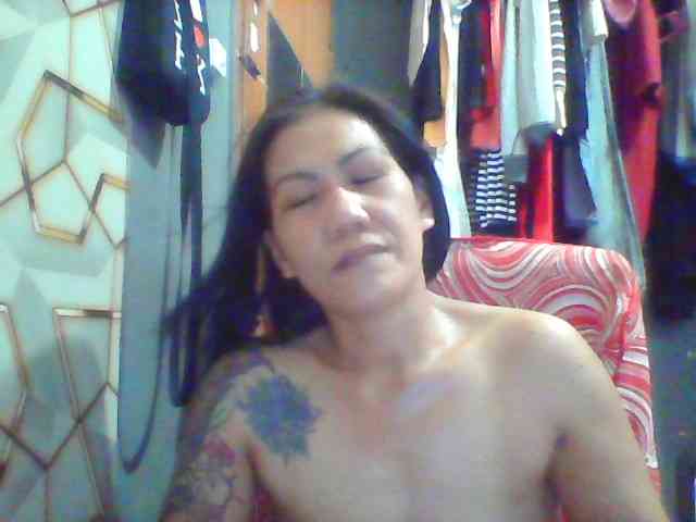 Rarra Live Webcam on BongaCams