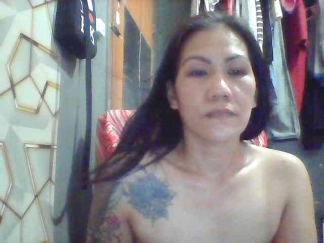 Rarra Live Webcam on BongaCams