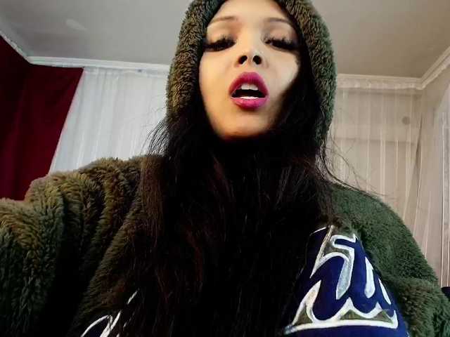 mommyjeva live cam on BongaCams