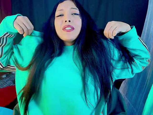 mommyjeva live cam on BongaCams