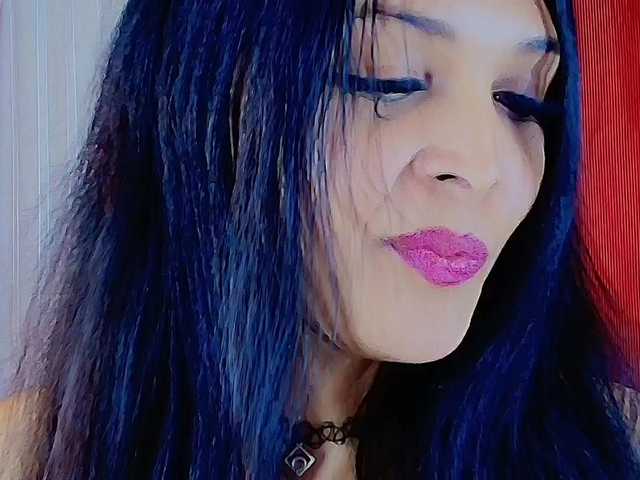 mommyjeva live cam on BongaCams
