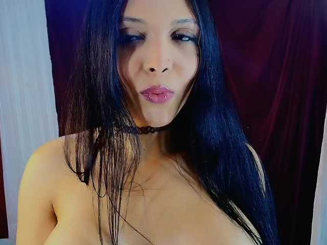mommyjeva live cam on BongaCams