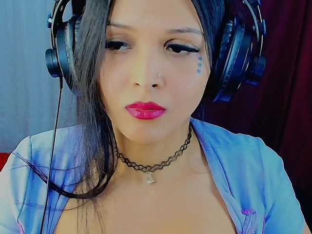 mommyjeva live cam on BongaCams