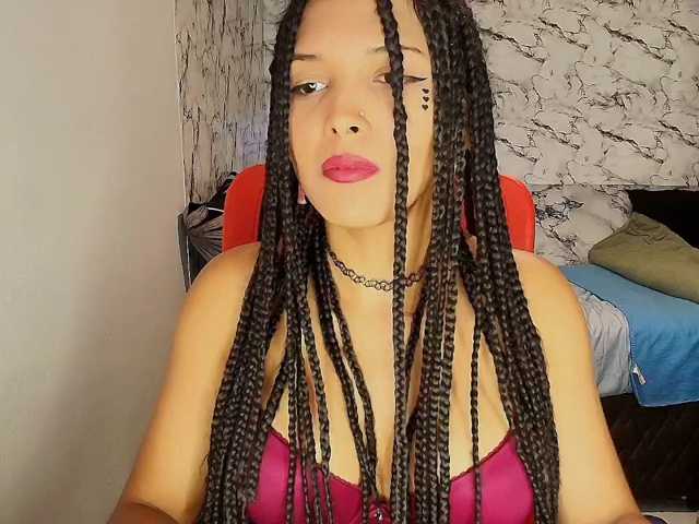 mommyjeva live cam on BongaCams