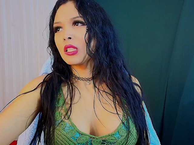mommyjeva live cam on BongaCams