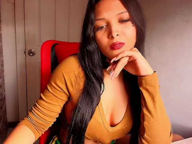 mommyjeva live cam on BongaCams