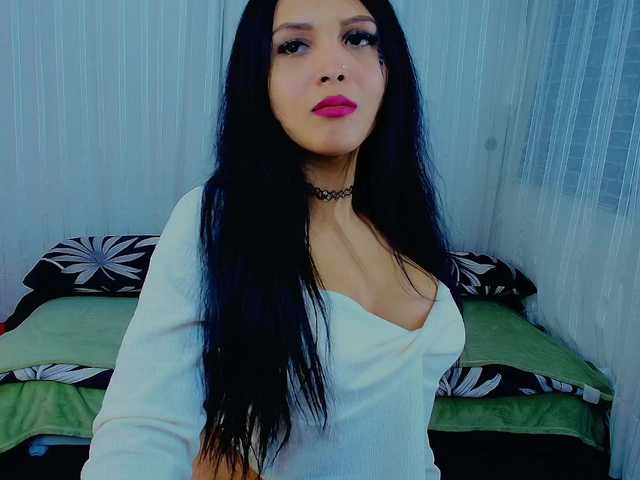 mommyjeva live cam on BongaCams