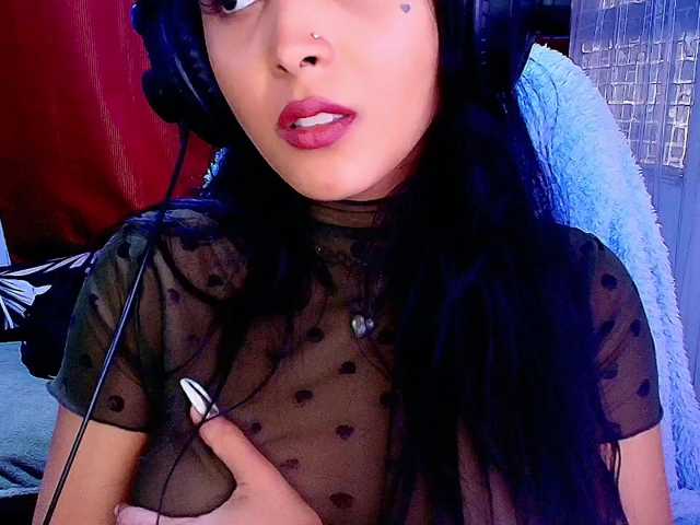 mommyjeva live cam on BongaCams