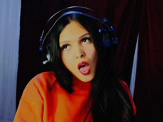 mommyjeva live cam on BongaCams