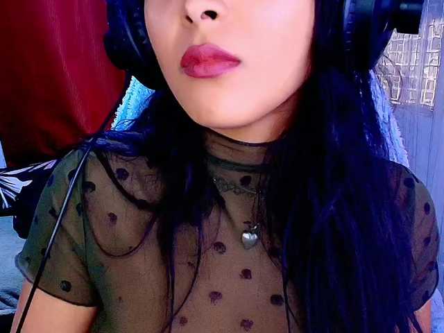 mommyjeva live cam on BongaCams