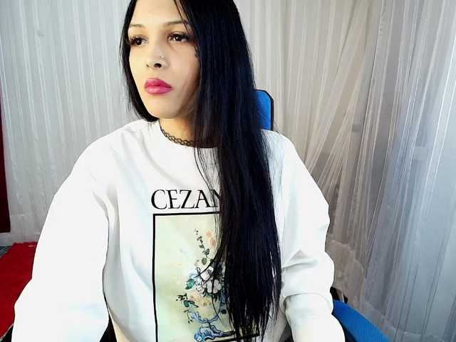 mommyjeva live cam on BongaCams