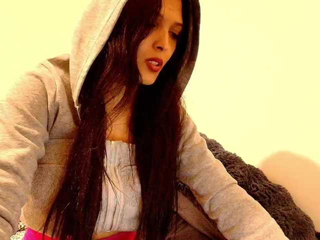 mommyjeva live cam on BongaCams