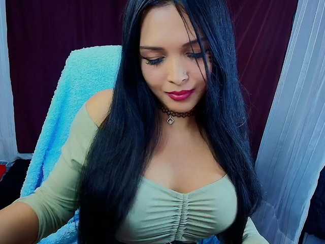 mommyjeva live cam on BongaCams