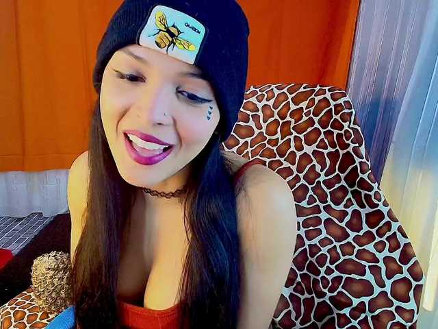mommyjeva live cam on BongaCams