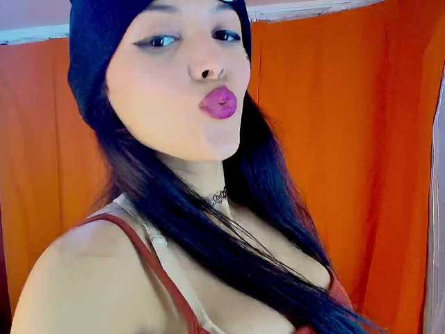 mommyjeva live cam on BongaCams