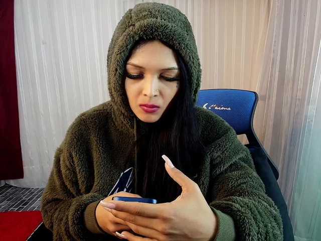 mommyjeva live cam on BongaCams