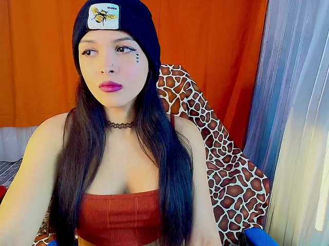 mommyjeva live cam on BongaCams