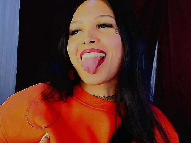 mommyjeva live cam on BongaCams