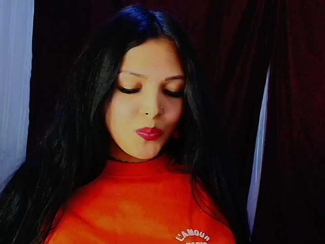 mommyjeva live cam on BongaCams