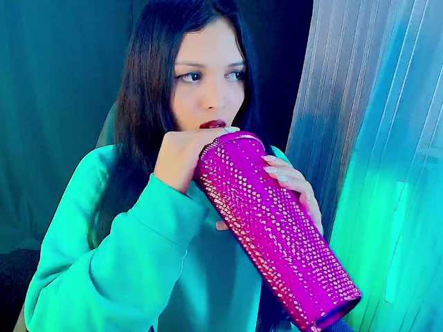 mommyjeva live cam on BongaCams