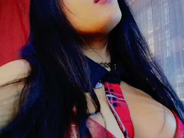 mommyjeva live cam on BongaCams