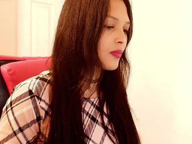 mommyjeva live cam on BongaCams