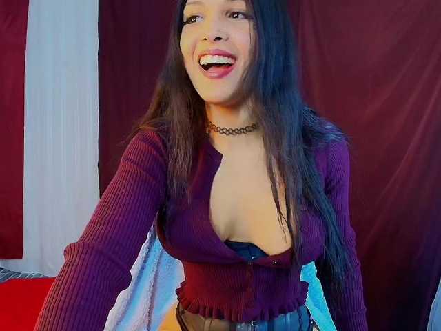 mommyjeva live cam on BongaCams