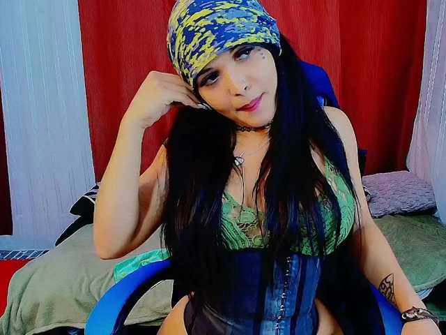 mommyjeva live cam on BongaCams