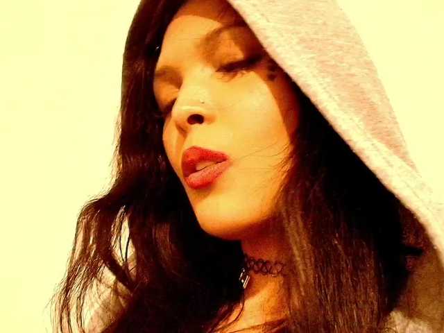 mommyjeva live cam on BongaCams