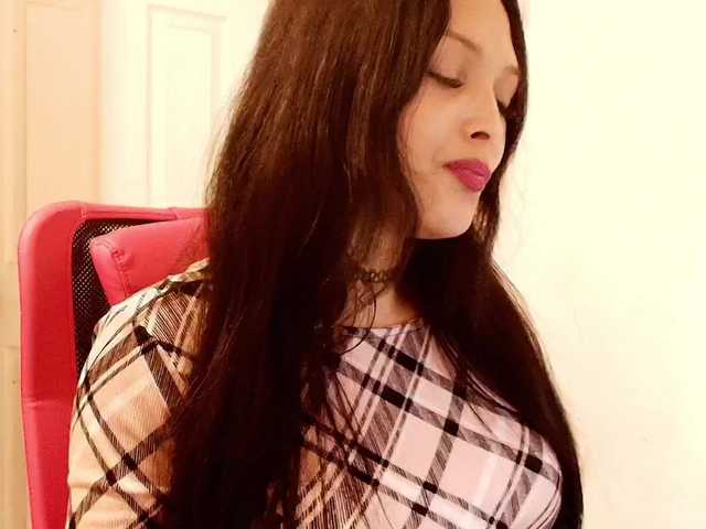mommyjeva live cam on BongaCams