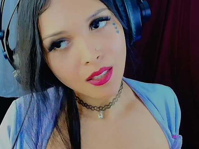 mommyjeva live cam on BongaCams