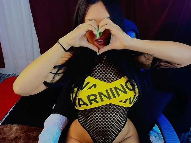 mommyjeva live cam on BongaCams