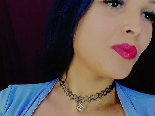 mommyjeva live cam on BongaCams