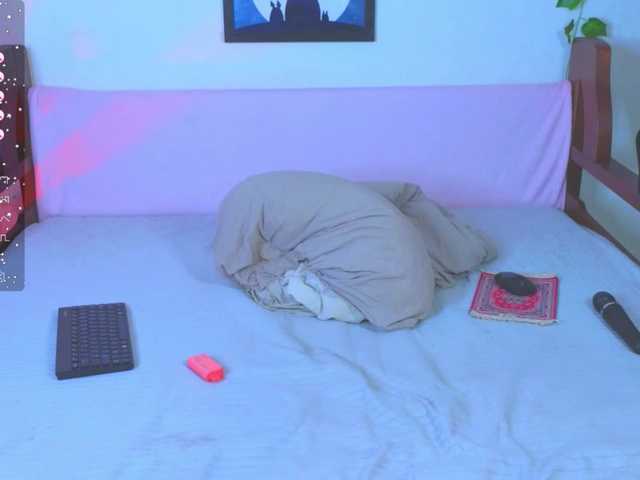 BladeNeon live webcam show
