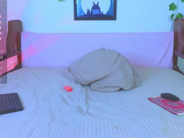 BladeNeon live webcam show