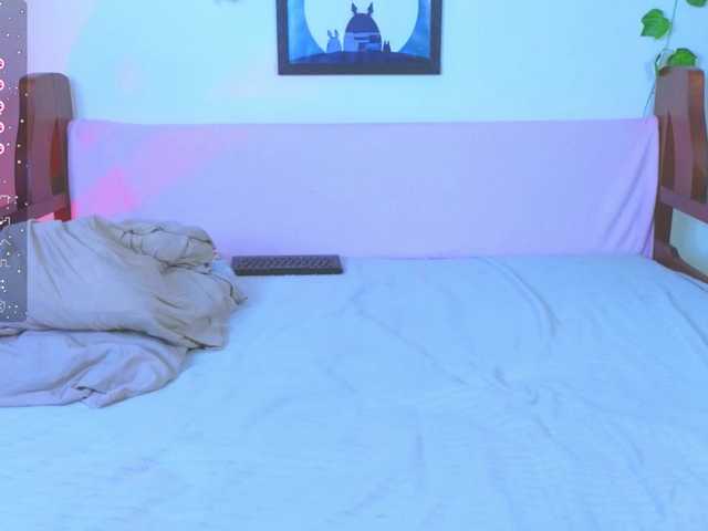BladeNeon live webcam show