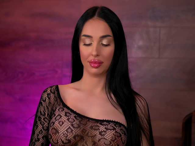 Sex chat gratuit in direct cu KairaAndrews pe BongaCams