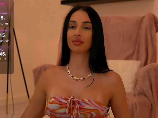 KairaAndrews live webcam show