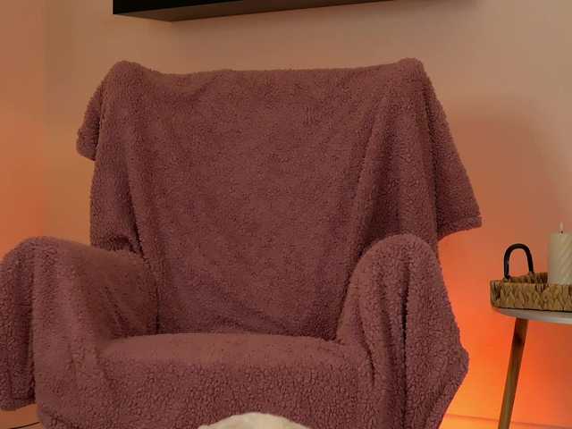 KairaAndrews live cam on BongaCams